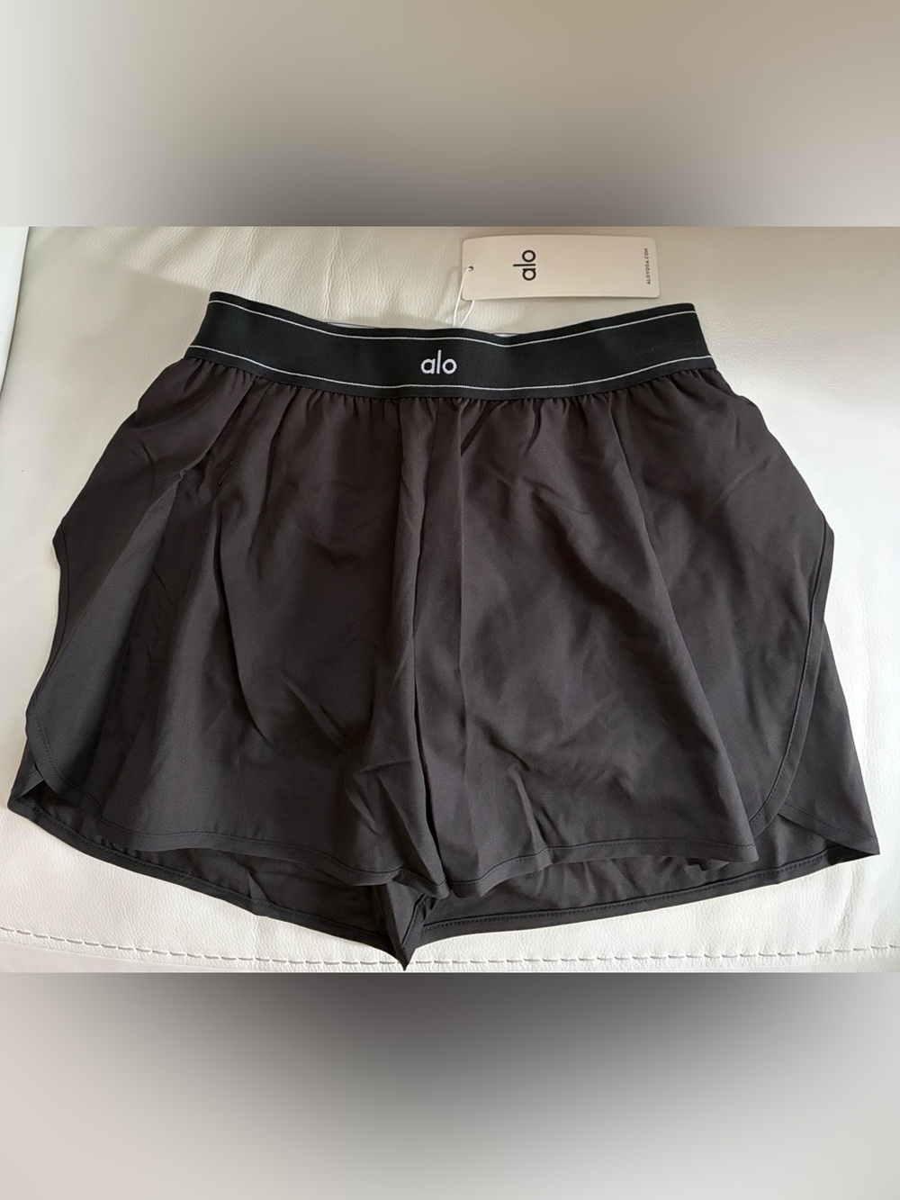 DUPE ALO Yoga Women’s Black Athletic Shorts with Branded Waistband